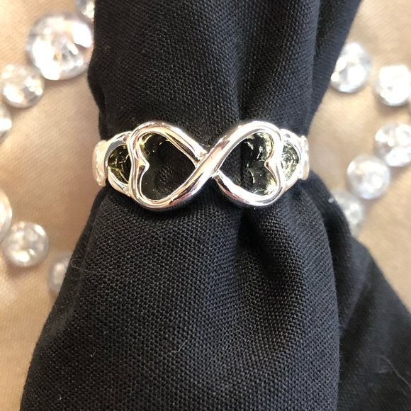 Sterling Silver size 7 ring - Picture 1 of 6